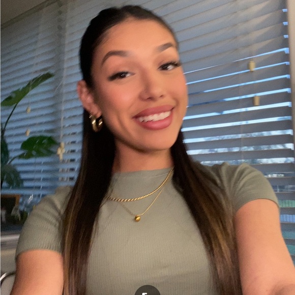 evelynf8282